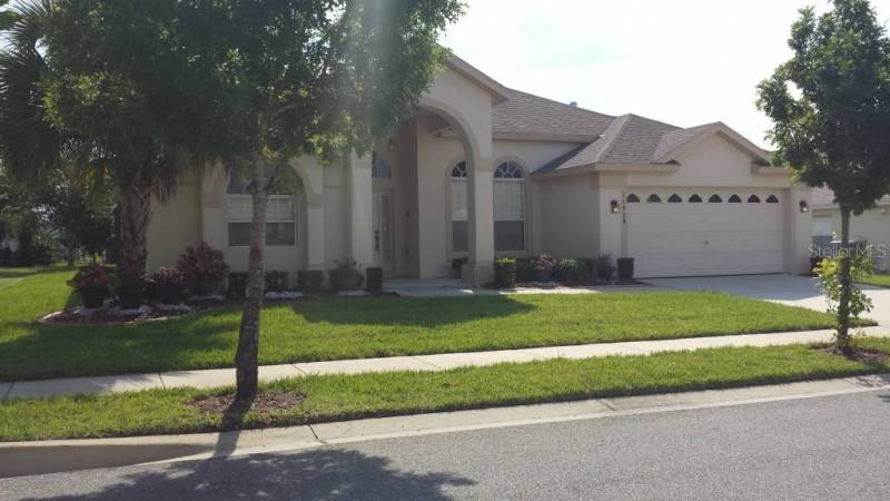 15928 ROBIN HILL LANE, CLERMONT, Florida 34714, 4 Bedrooms Bedrooms, ,3 BathroomsBathrooms,Residential lease,For Rent,ROBIN HILL,76782