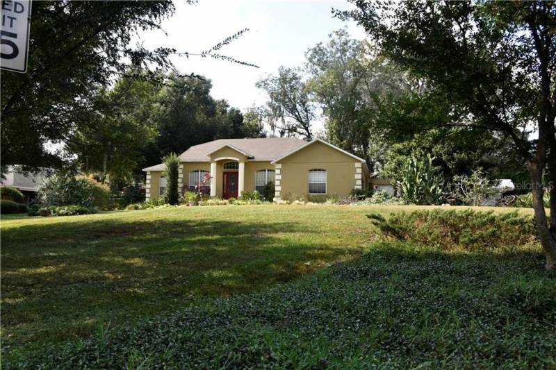 9157 MOSSY OAK LANE, CLERMONT, Florida 34711, 5 Bedrooms Bedrooms, ,3 BathroomsBathrooms,Residential lease,For Rent,MOSSY OAK,76913