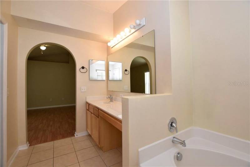 635 BLAKE AVENUE, DAVENPORT, Florida 33897, 4 Bedrooms Bedrooms, ,2 BathroomsBathrooms,Residential,For Sale,BLAKE,77012