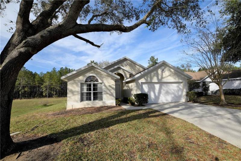 802 PINE CONE DRIVE, DAVENPORT, Florida 33897, 4 Bedrooms Bedrooms, ,2 BathroomsBathrooms,Residential lease,For Rent,PINE CONE,77050