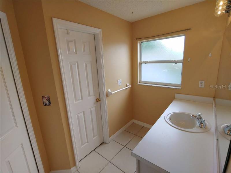 13409 SILVERLEAF CIRCLE, CLERMONT, Florida 34711, 3 Bedrooms Bedrooms, ,2 BathroomsBathrooms,Residential lease,For Rent,SILVERLEAF,77100
