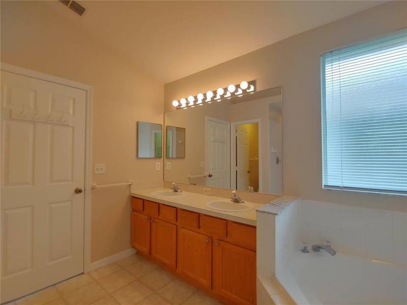 1113 CASTERTON CIRCLE, DAVENPORT, Florida 33897, 4 Bedrooms Bedrooms, ,3 BathroomsBathrooms,Residential,For Sale,CASTERTON,77132