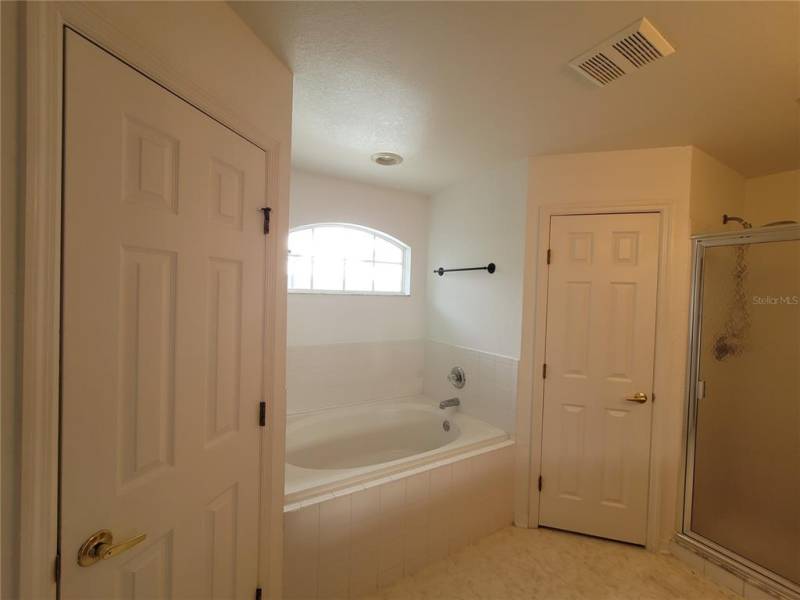 322 SIERRA CIRCLE, DAVENPORT, Florida 33837, ,2 BathroomsBathrooms,Residential lease,For Rent,SIERRA,MFRS5075724